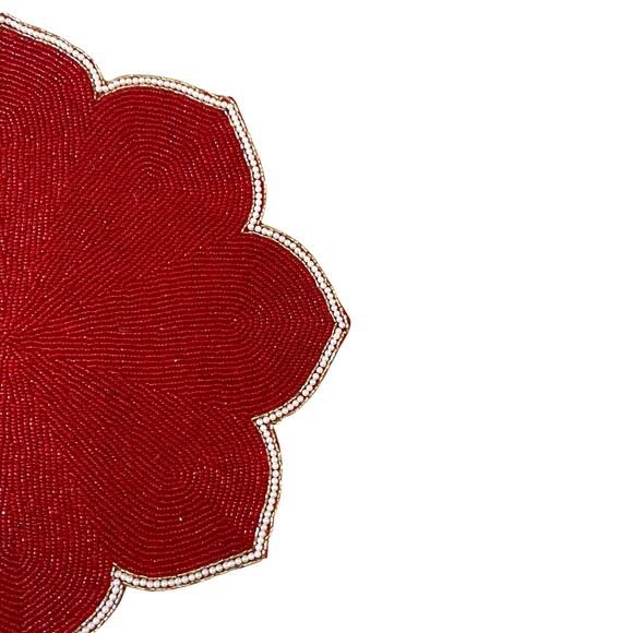 TAHARI Glass Beaded Charger Placemat 15" Holiday Red White Scalloped Border NEW - Picture 5 of 10